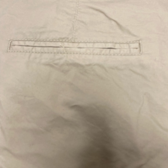 Old navy everyday short in tan - Picture 6 of 7